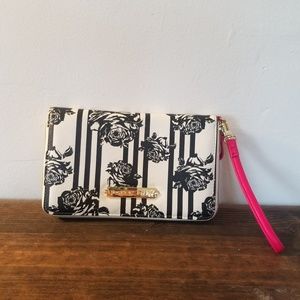 Betsey Johnson wallet clutch wristlet